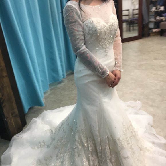 NEW Alfred Angelo Long Sleeve Lace Wedding Dress, Ivory Size 4, Mermaid - Picture 4 of 12